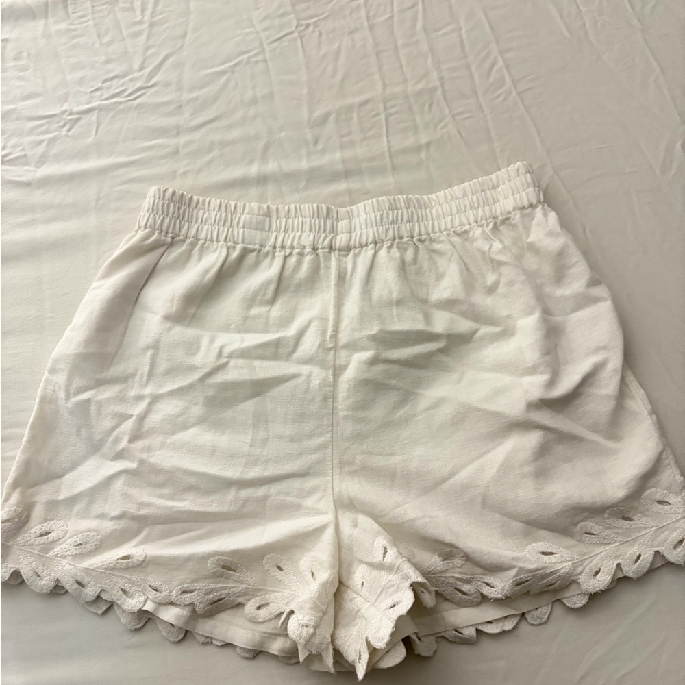 Z Supply Cream Elastic Waist Shorts